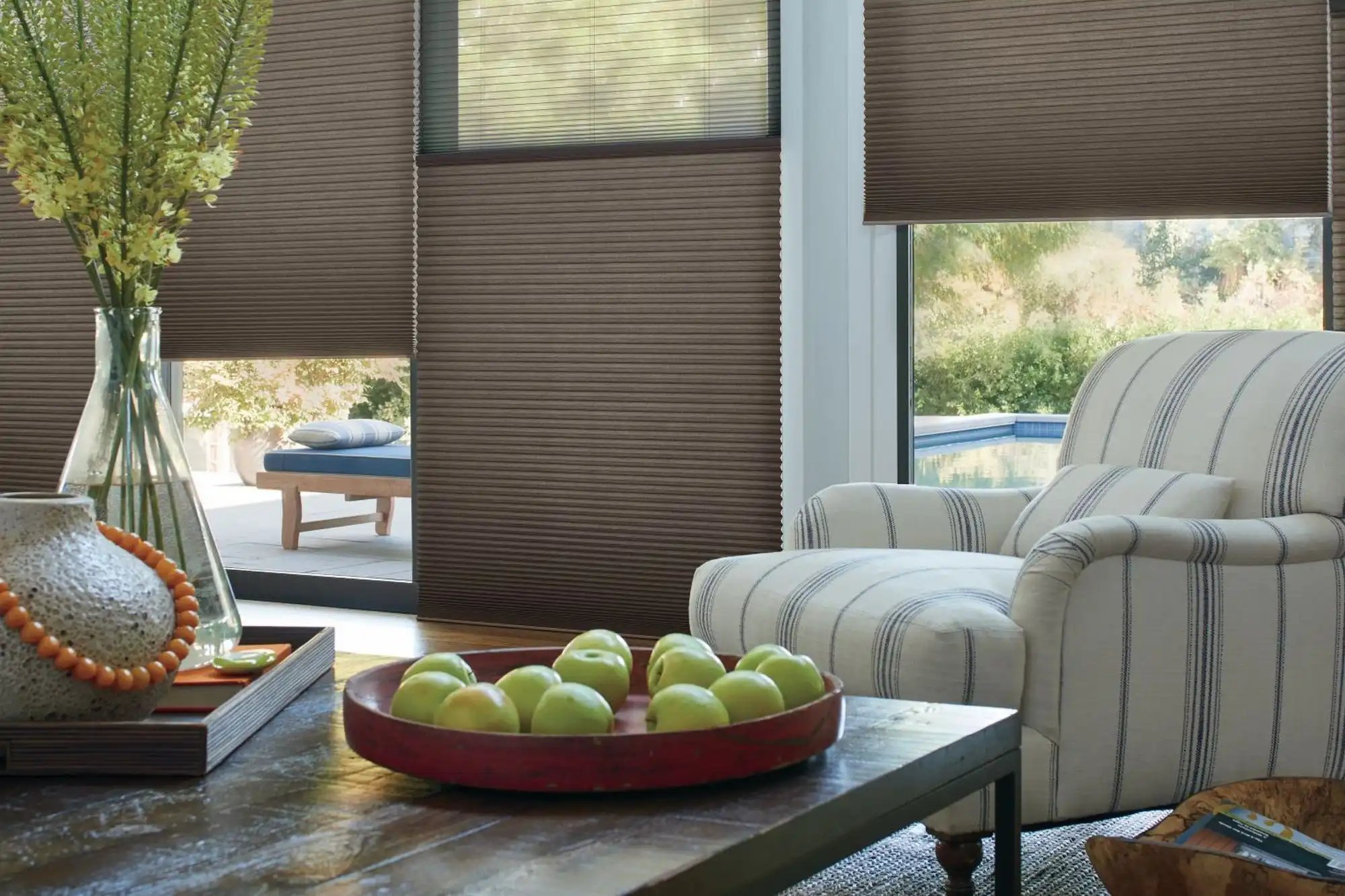 hunter-douglas-duette-shades-with-powerview-BMD_Materials_winnipeg
