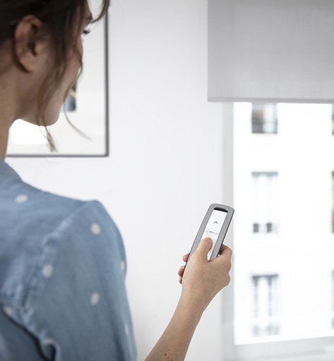 wirefree-motors-blinds-curtains-somfy-remote-control